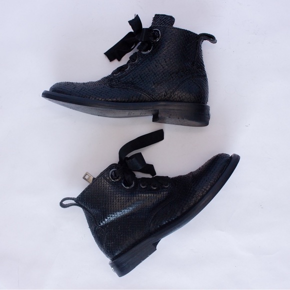 568$MRP Zadig & Voltaire Joe Boots Black Leather Lace Up Zip Logo Boots , Sz 38 - Picture 1 of 15